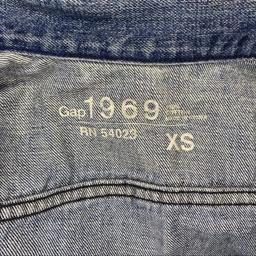 Gap Jean Jacket - image 4
